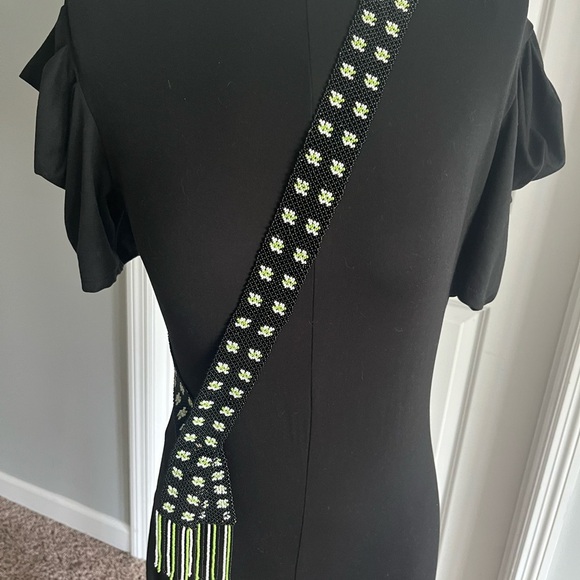 All beaded Black, white and green vintage micro hand beaded belt. - Picture 8 of 13